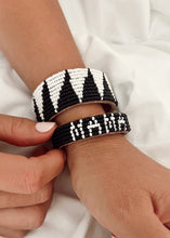 Load image into Gallery viewer, Mama Beaded Leather Bracelet
