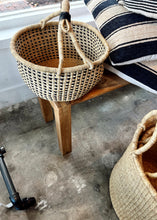 Load image into Gallery viewer, Bolga Basket - Check