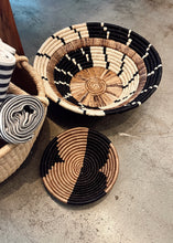 Load image into Gallery viewer, 8” South African Bowl