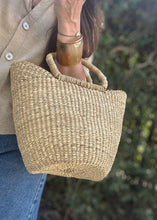 Load image into Gallery viewer, Petite Solid Wing Shopper