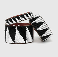 Load image into Gallery viewer, Tanzanian Black Tri Beaded Leather Bracelet
