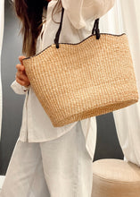 Load image into Gallery viewer, Scallop Basket Bag