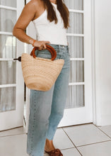 Load image into Gallery viewer, Petite Wing Shopper - Cognac Leather