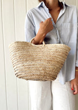 Load image into Gallery viewer, Classic Basket Bag