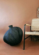 Load image into Gallery viewer, Gourd Shape Basket - Black or White