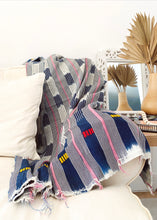Load image into Gallery viewer, Vintage Baule Throw