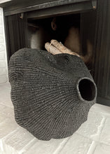 Load image into Gallery viewer, Gourd Shape Basket - Black or White