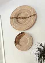 Load image into Gallery viewer, 21" Ombré Earth Plate