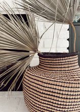 Load image into Gallery viewer, Gourd Pot - Striped