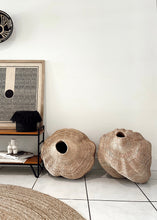 Load image into Gallery viewer, Gourd Shape Basket - Natural