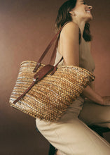 Load image into Gallery viewer, Organic Wave Bowl