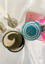 Load image into Gallery viewer, 6" Raffia Woven Bowl - Multiple Colors