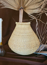 Load image into Gallery viewer, Belly Vase