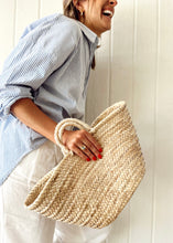 Load image into Gallery viewer, Classic Basket Bag