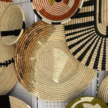 Load image into Gallery viewer, 21" Ombré Earth Plate