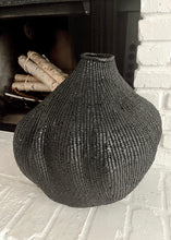 Load image into Gallery viewer, Gourd Shape Basket - Black or White