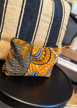 Load image into Gallery viewer, African Wax Fabric Pouches
