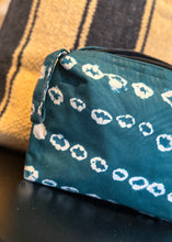 Load image into Gallery viewer, African Wax Fabric Pouches
