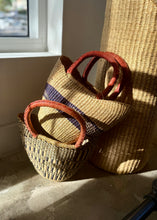 Load image into Gallery viewer, Petite Wing Shopper - navy

