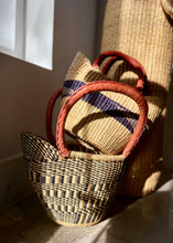 Load image into Gallery viewer, Petite Wing Shopper - navy
