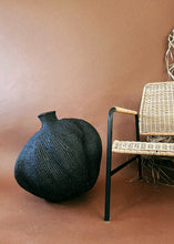 Load image into Gallery viewer, Gourd Shape Basket - Black or White
