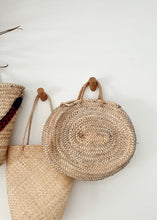 Load image into Gallery viewer, Petite Oval Shopper
